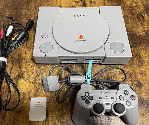 Console sony play station - 1,