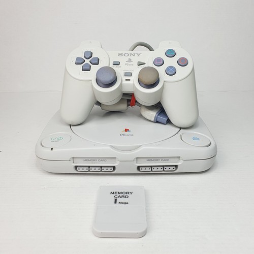 Console sony one testata - sony,